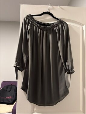 Express Olive Off-Shoulder Tie-Slee Tunic